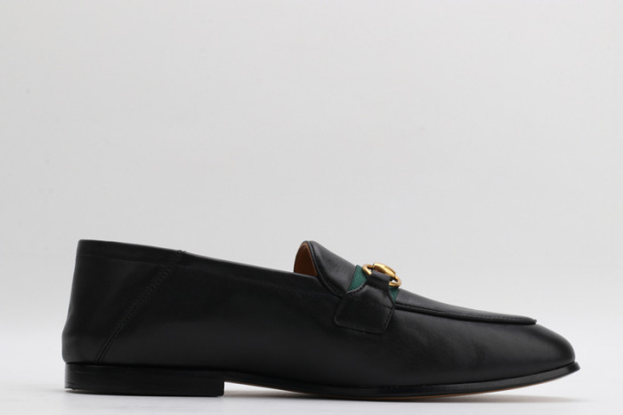 guc loafer
