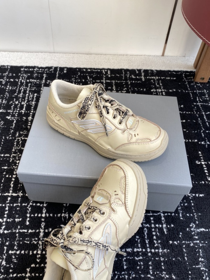 BL Hamptons Worn-Out BHW-8