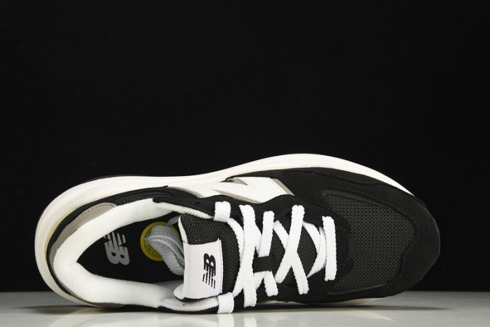 new balance 57/40 team black m5740cb