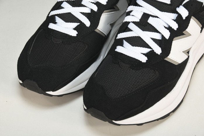 new balance 57/40 team black m5740cb