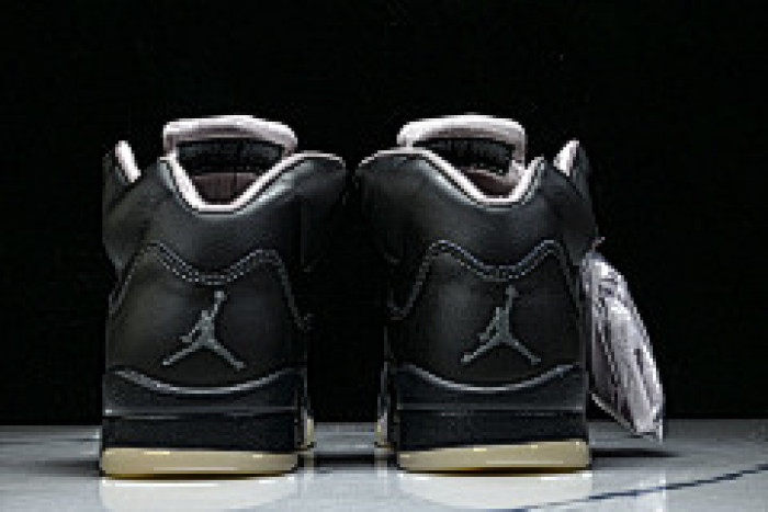 PSG x Air Jordan 5 “Off Noir” HQ3004-001