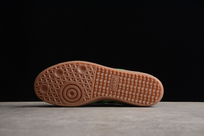 ad low-top sneaker 23031317