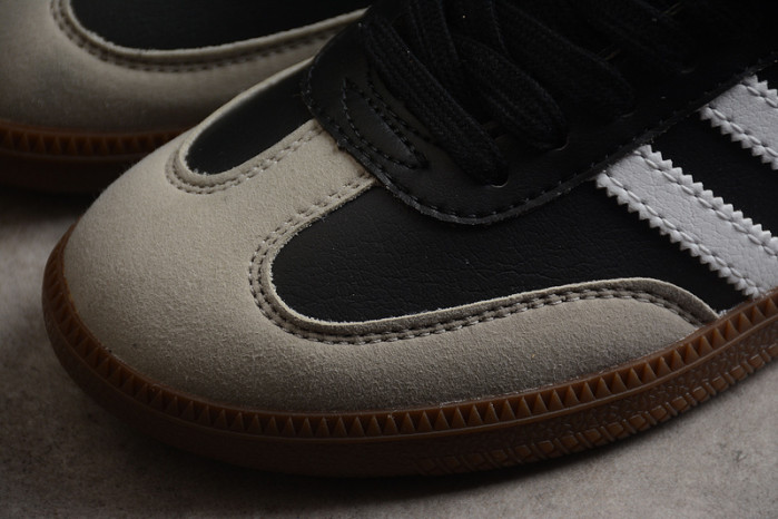 ad low-top sneaker 2303131