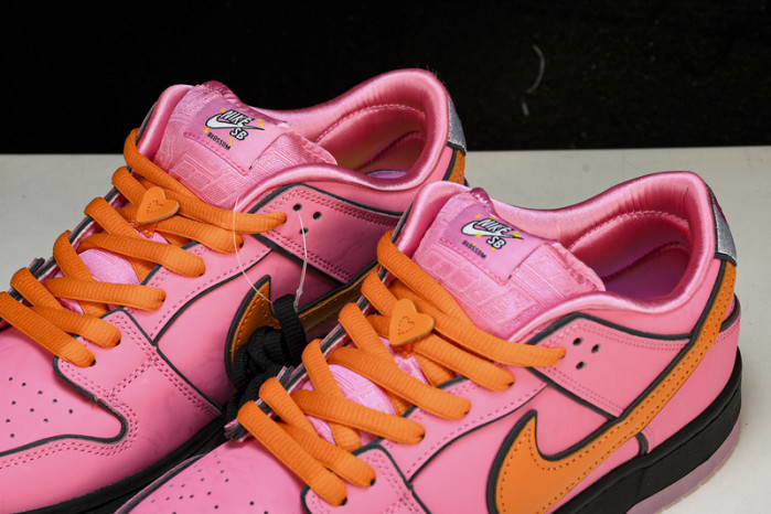 the powerpuff girls x nike sb dunk low“blossom” fd2631-600
