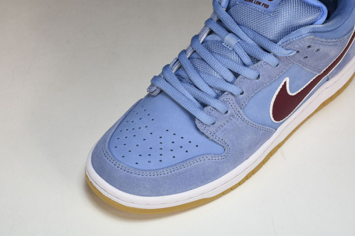 nike sb dunk low philadelphia phillies dq4040-400