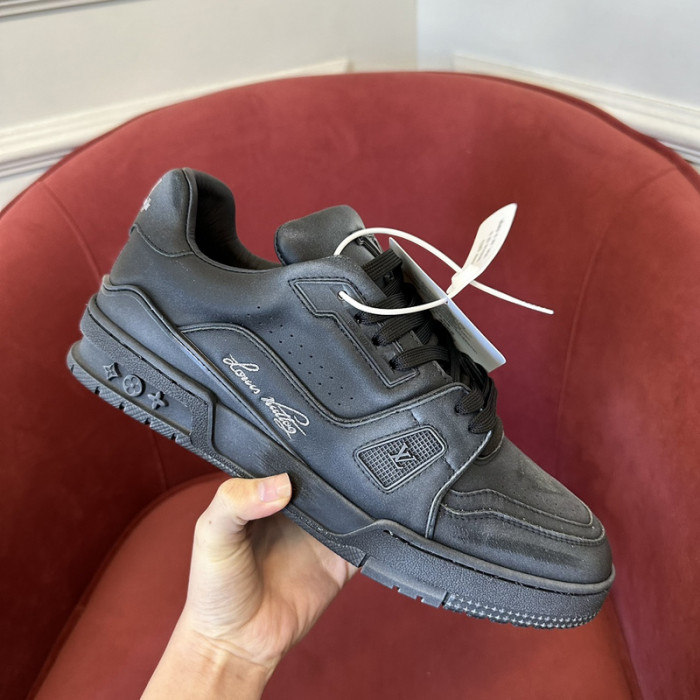 LOVT SNEAKER lv-240