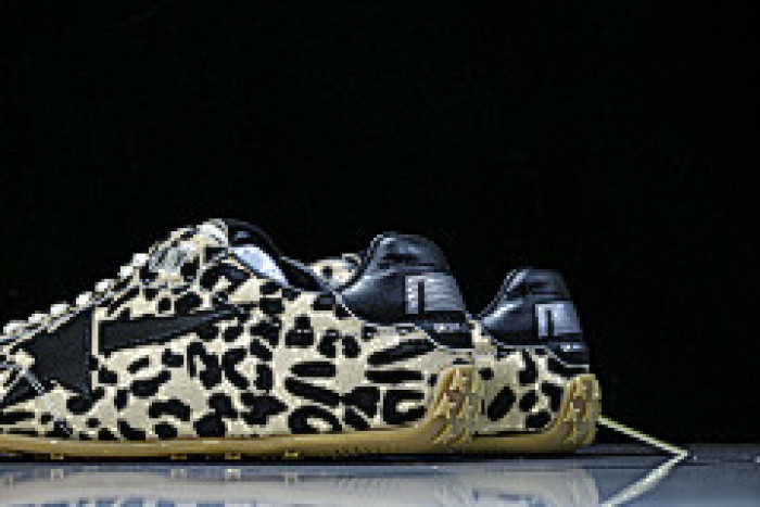 GGDB SNEAKERS 120247