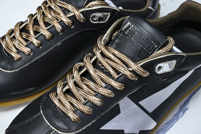 GGDB SNEAKERS 120250