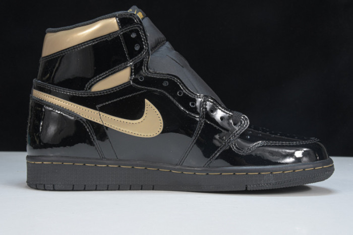 jordan 1 retro high black metallic gold (2020) 555088-032