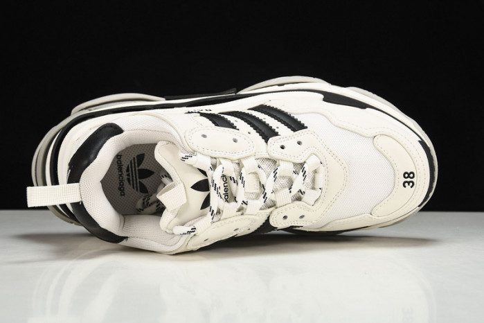 bl triple s trainers sneakers bts-04