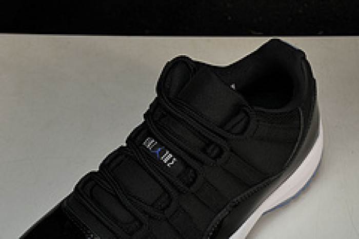 air jordan 11 “space jam" fv5104-004