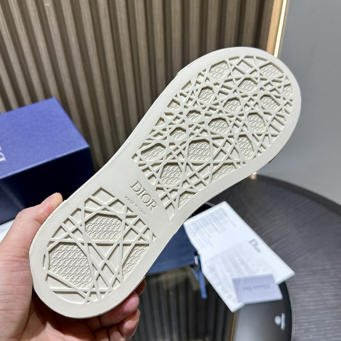 DR B33 LOW-TOP SNEAKERS DR-190