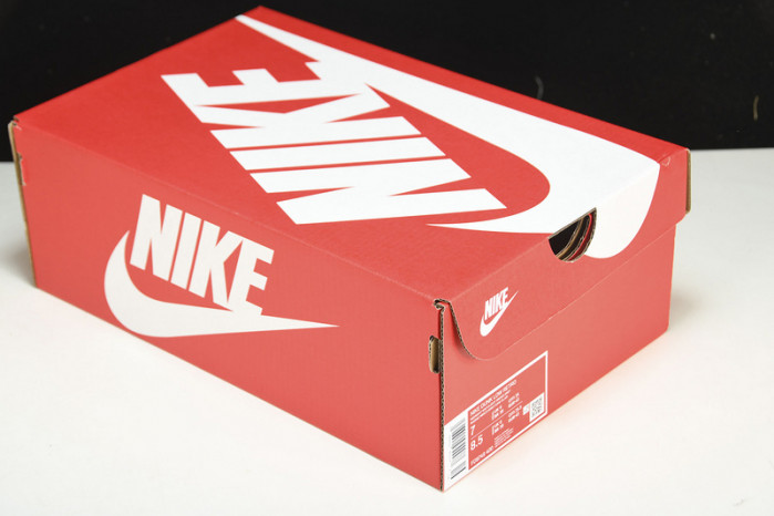 nike dunk low summit white midnight navy fd9749-400