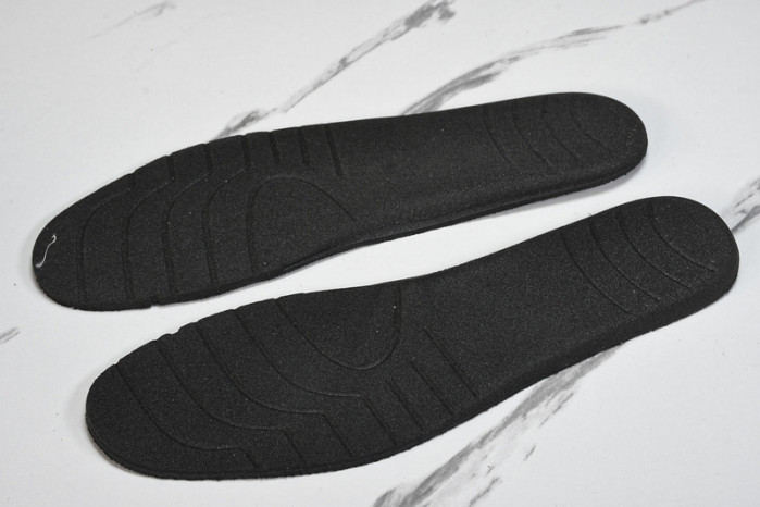 bl triple s trainers sneakers bts-19