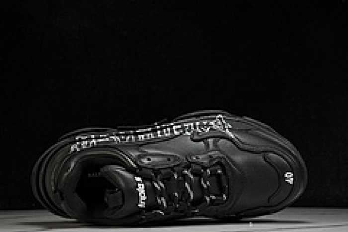 bl triple s trainers sneakers bts-19