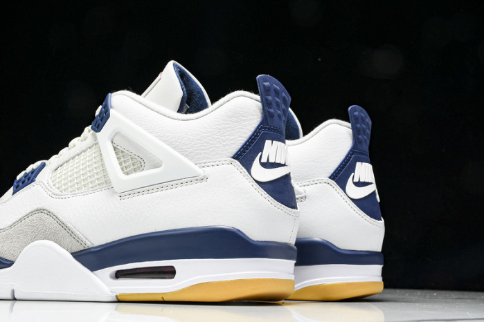 Nike SB x Air Jordan 4 “Navy” DR5415-100