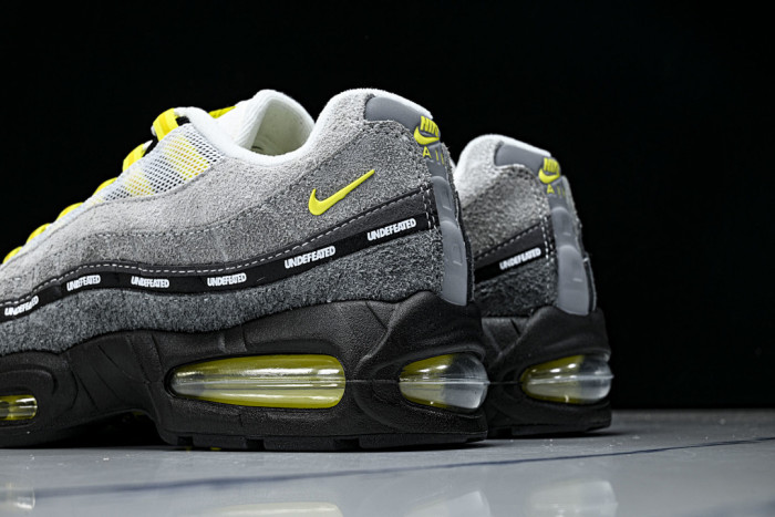 Nike Air Max 95 SP Undefeated Geo Shanghai Opti Yellow IB4523-002