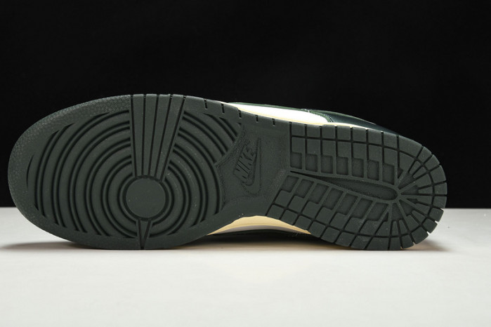 nike dunk low "vintage green" dq8580-100