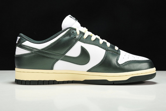 nike dunk low "vintage green" dq8580-100