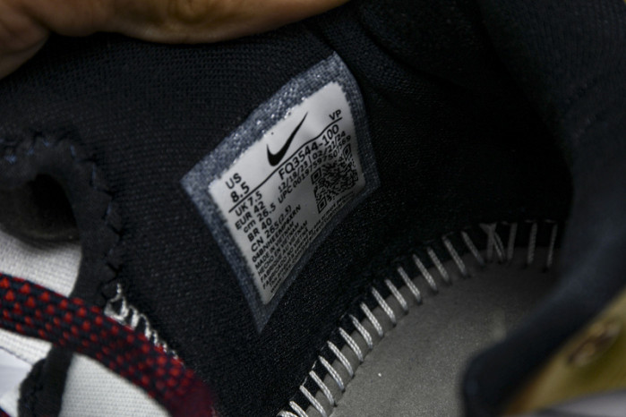 nike kobe 4 protro “gold medal” fq3544-100