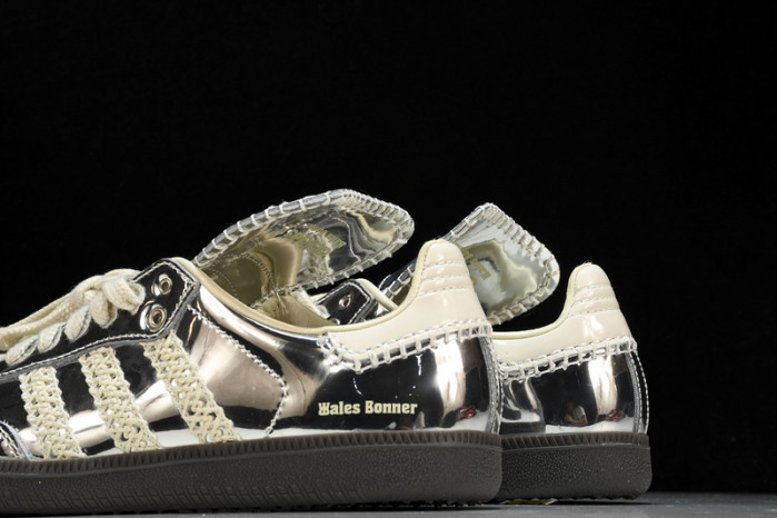 ad low-top sneaker 240506001