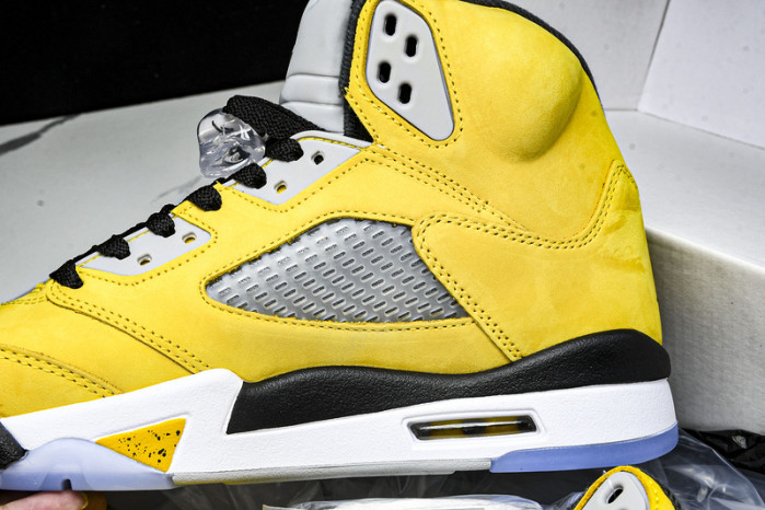 Air Jordan 5 “Tokyo” IO3372-700