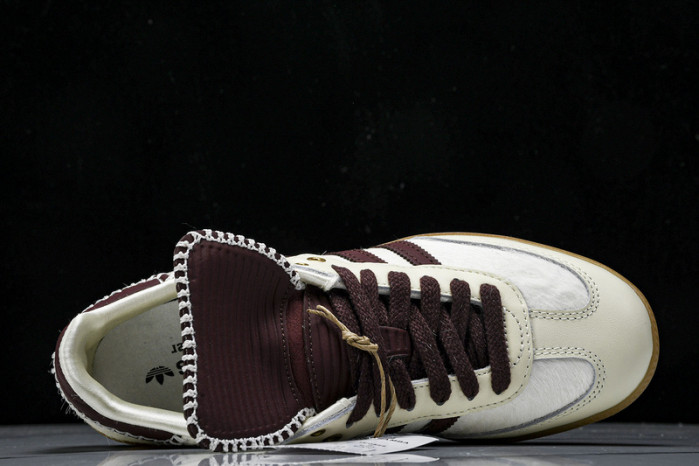 ad low-top sneaker gazelle indoor ie0586