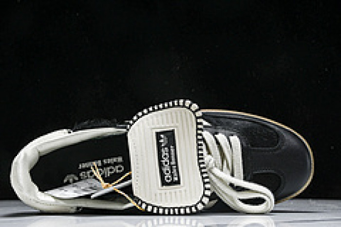 ad low-top sneaker gazelle indoor ie0580