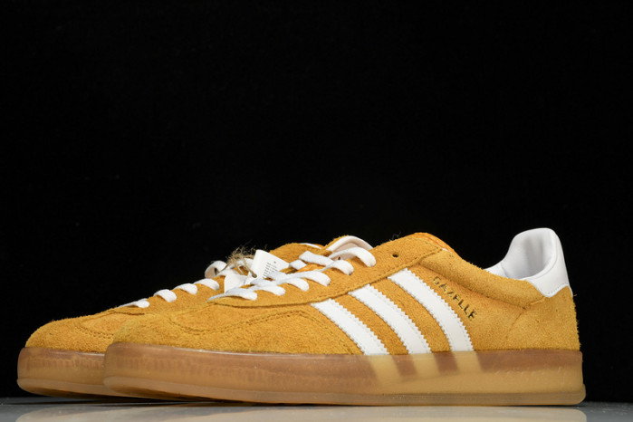 ad low-top sneaker gazelle indoor hq8716
