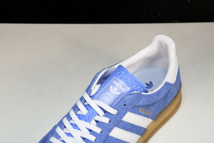 ad low-top sneaker gazelle indoor hq8717