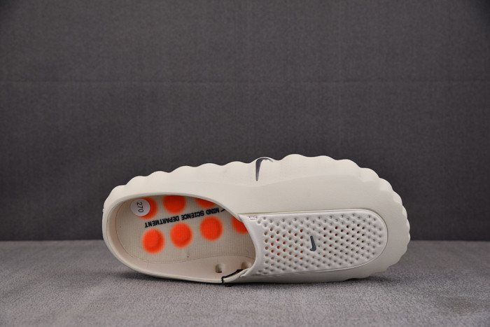 Nike Mind 001 