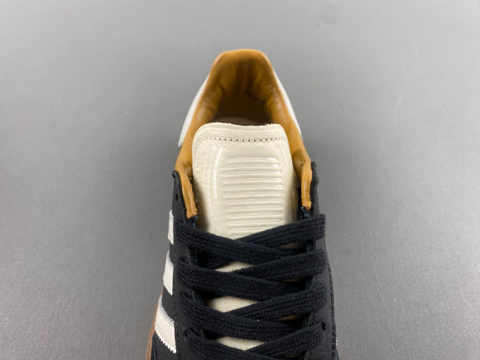 ad low-top sneaker gazelle indoor id8707