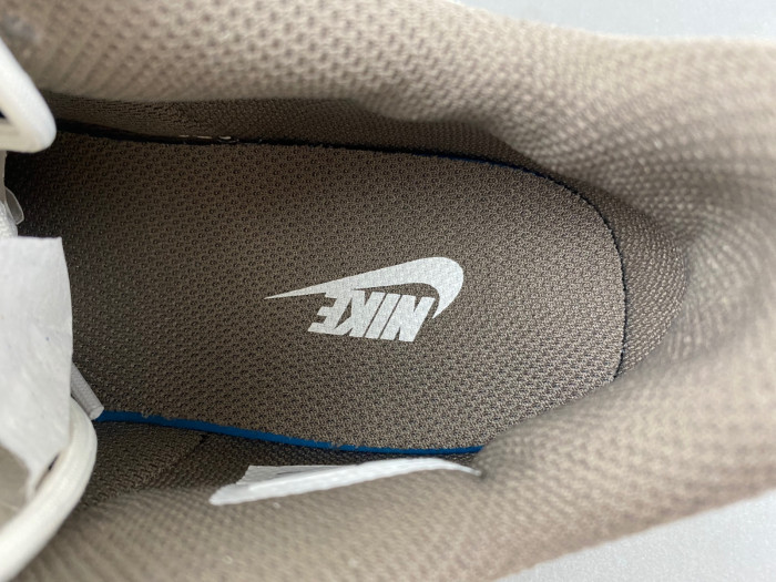 Nike Zoom Field Jaxx SP Travis Scott Sail HQ3061-102
