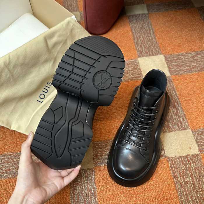 LOVT BOOTS L0-16