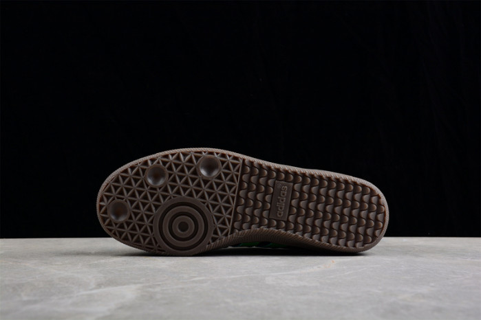 ad low-top sneaker 2303136