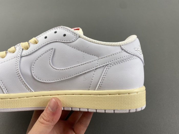 Travis Scott x Air Jordan 1 Low CQ4277-113