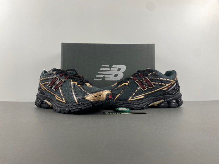 New Balance 1906R