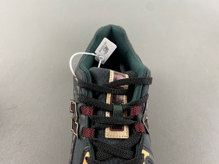New Balance 1906R
