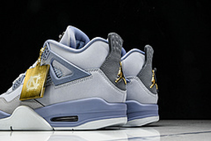 Jordan 4 UNC Tar Heels PE HV9204-407
