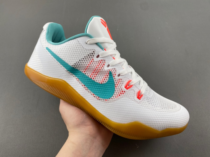 NIKE Kobe 11 EP 