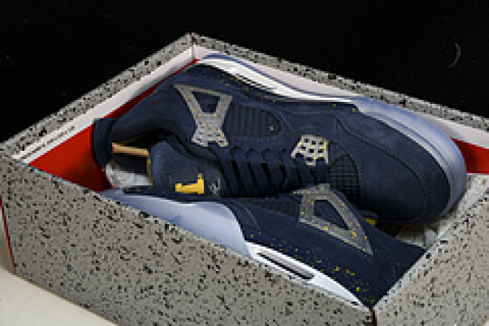 jordan 4 retro michigan aj4 1036660