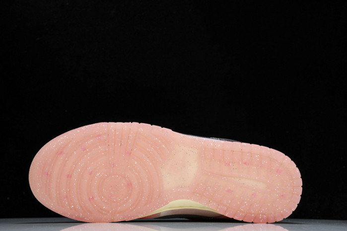 nike dunk low lx barbie (women