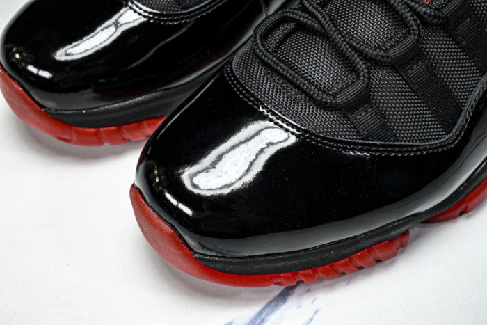 Air Jordan 11 378037-326