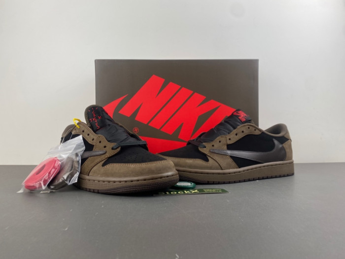 Travis Scott x Air Jordan 1 Low OG DM7866-00111