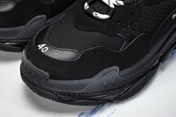 BL TRIPLE S TRAINERS SNEAKERS W2FB1-1000