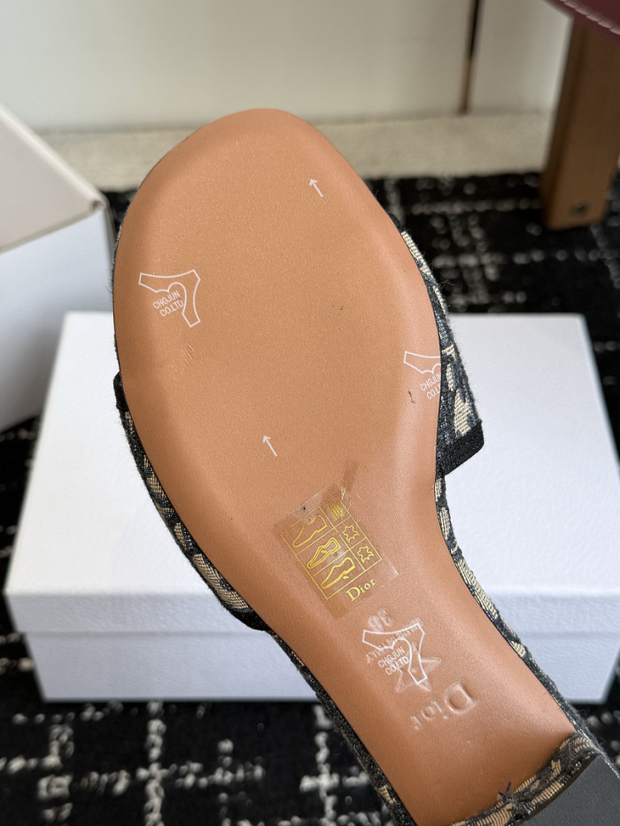 DR SUMMER SLIPPERS DRSW-95