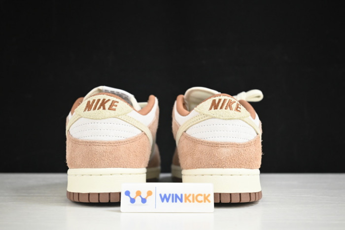 nike dunk low prm ‘medium curry’ dd1390-100